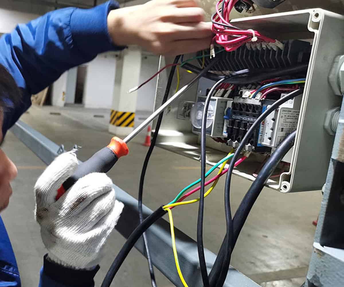 兩層升降橫移式停車立體車庫維保