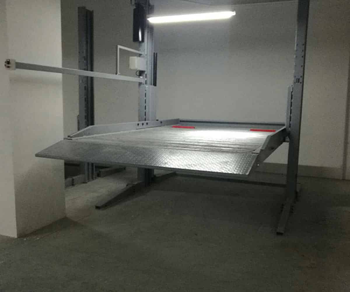 云龍雙柱升降式立體停車(chē)過(guò)驗(yàn)收